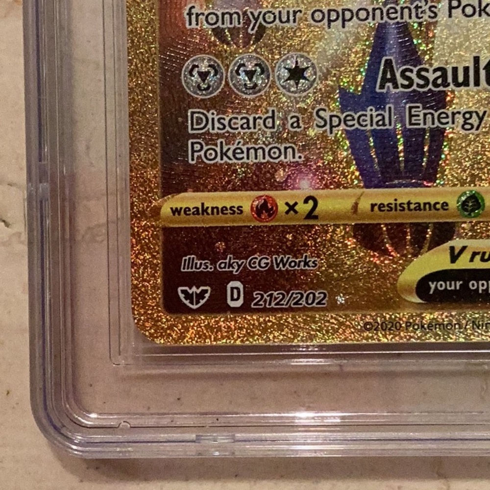 Pokemon Zamazenta V 2020 212/202 SWSH Full Art CGC 9.5 Graded Card Gold #212 TCG - Picture 4 of 6